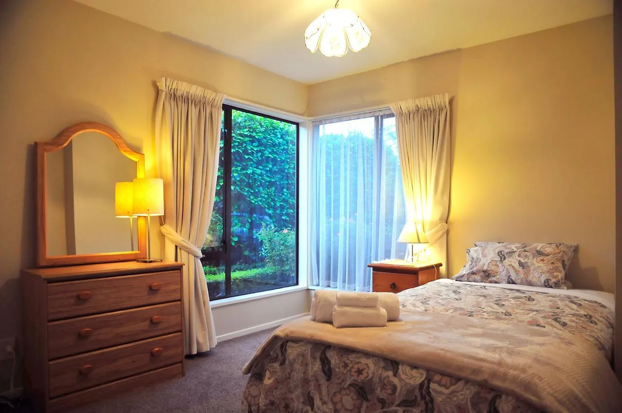 כרייסטצ'רץ' 3 Rooms At Jellie Park